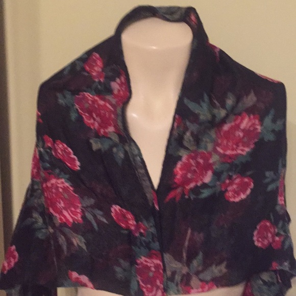 MUTLI-FUNCTIONAL FLORAL SCARF/WRAP🛍 - Picture 3 of 14